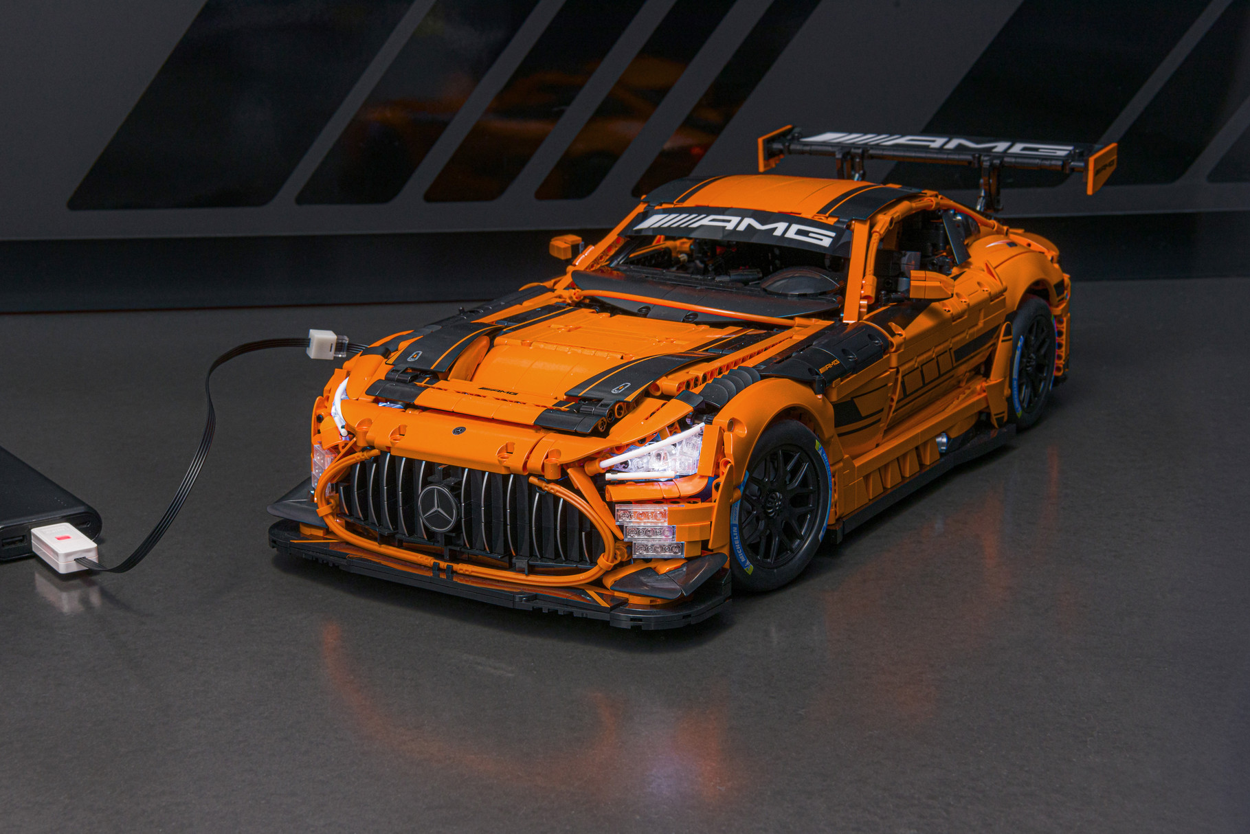 1:8 Mercedes-AMG GT3 - 5466 pcs - Image 25